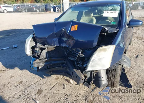 2010 Nissan Sentra 2.0 z USA, uszkodzony, nr VIN 3N1AB6AP0AL615958